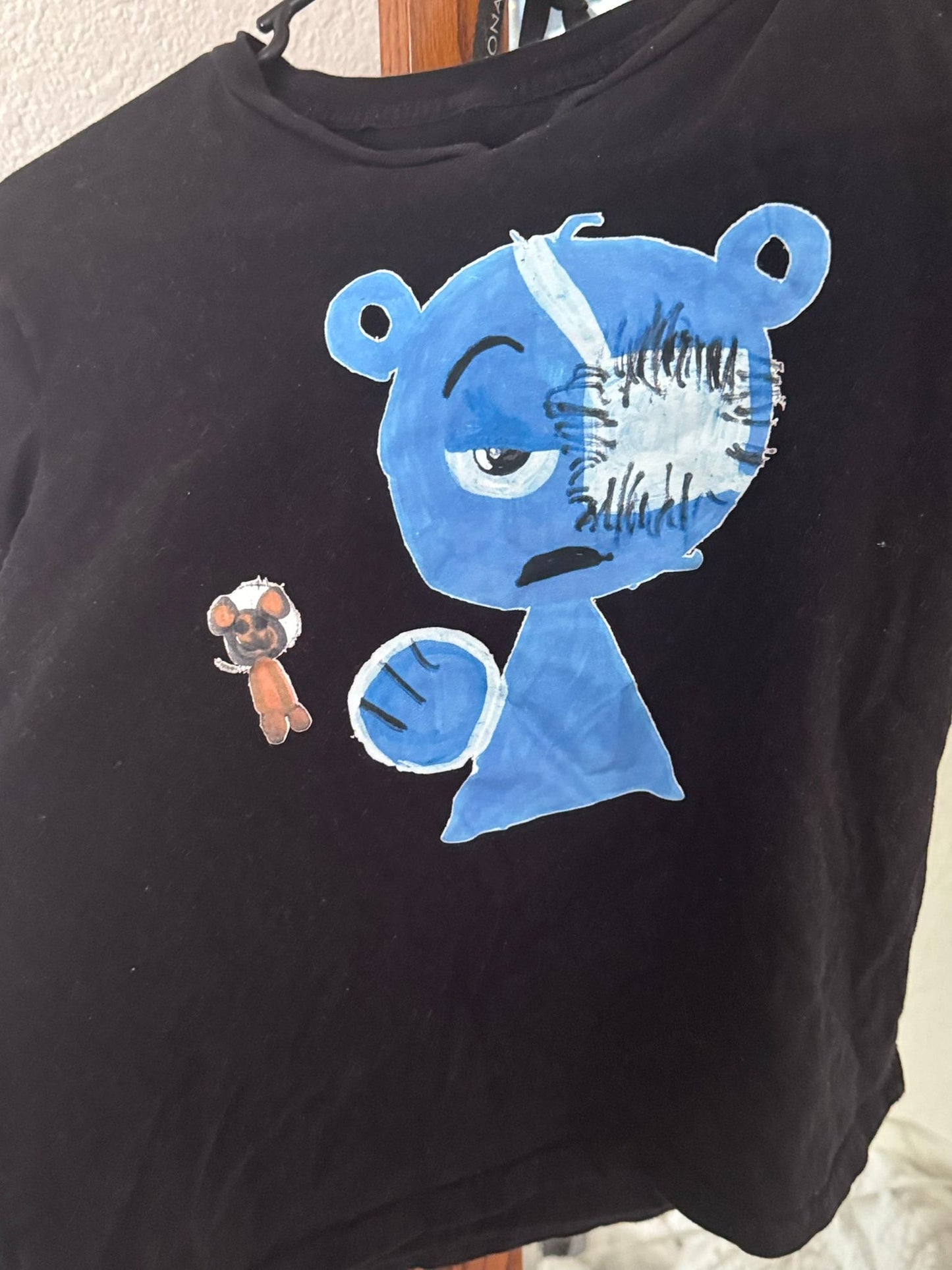 T-shirt with Blue Bear | Draw & Wear